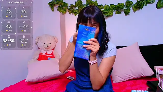 tati cardenas online show from 12, 9, 2025