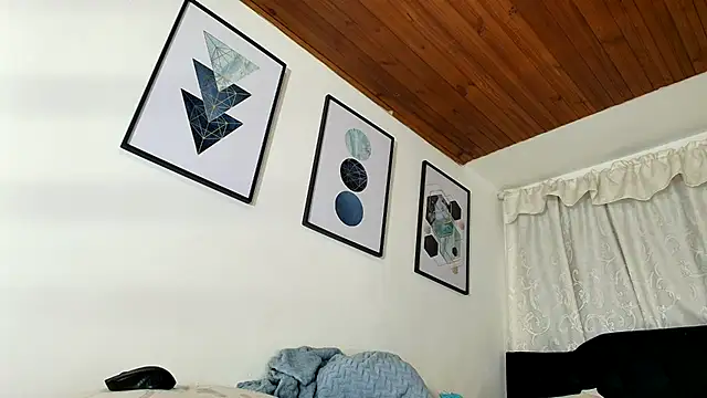 sam her online show from 6, 10, 2025