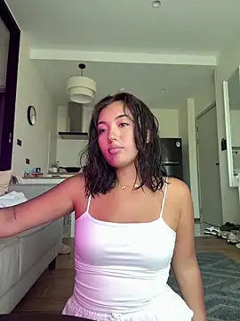 lily  foster online show from 22, 3, 2026