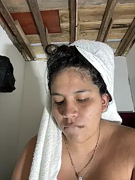 Snapshot of moncerrat_luna chatting on 25, 2, 2026 moncerrat luna online show from 25, 2, 2026