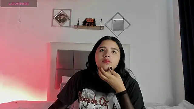 aliice walker  online show from 10, 1, 2025