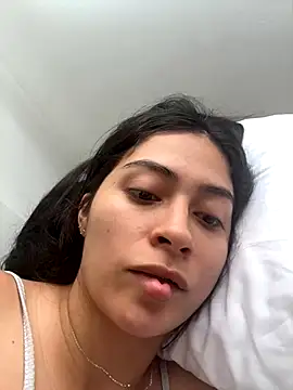 Sophie  Foxxx online show from 18, 9, 2025