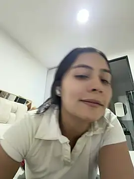 Sophie  Foxxx online show from 6, 3, 2026