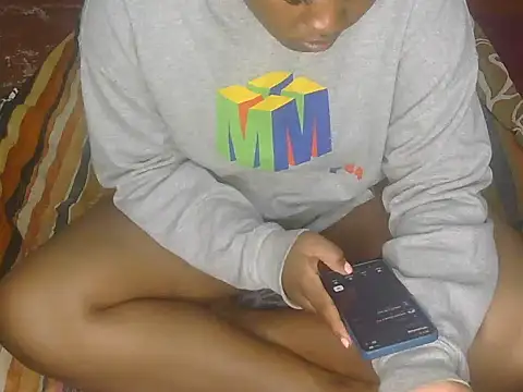 Pretty hazel online show from 13, 4, 2026