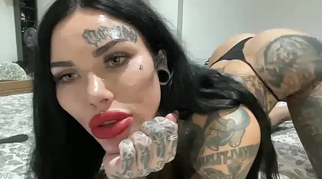 claudiacvc95 online show from 5, 12, 2024