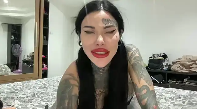 claudiacvc95 online show from 6, 12, 2024