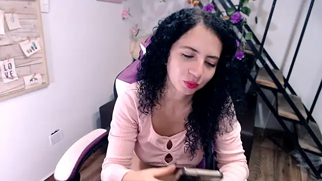 Snapshot of samantha_baby_ chatting on 5, 3, 2026 samantha baby online show from 5, 3, 2026