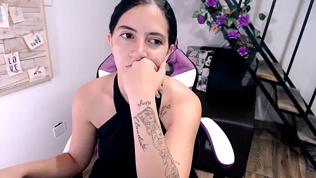 Snapshot of samantha_baby_ chatting on 31, 3, 2026 samantha baby online show from 31, 3, 2026