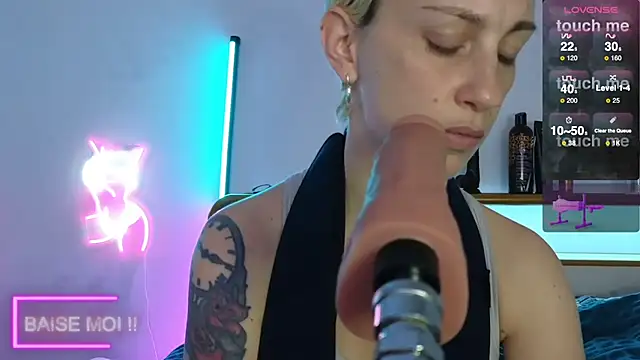 Snapshot of Liza_Rosa chatting on 25, 2, 2025 Liza Rosa online show from 25, 2, 2025
