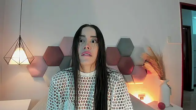 Snapshot of NoraDasilva chatting on 26, 10, 2025 NoraDasilva online show from 26, 10, 2025