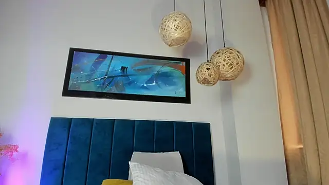 Snapshot of NoraDasilva chatting on 30, 11, 2025 NoraDasilva online show from 30, 11, 2025