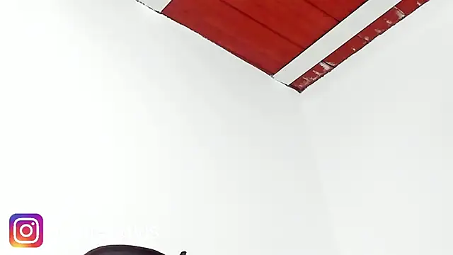 Kloe-squirts online show from 5, 12, 2025