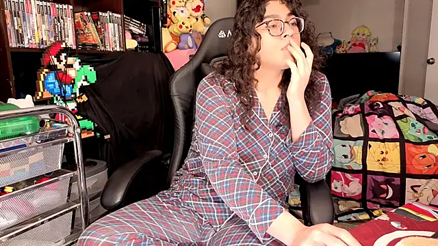 ShinyCherub online show from 17, 4, 2026