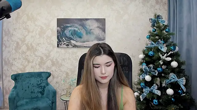 Snapshot of AnneTLi chatting on 15, 12, 2024 AnneTLi online show from 15, 12, 2024