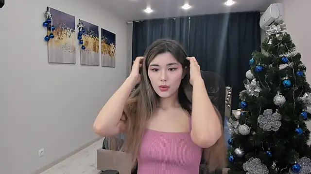 Snapshot of AnneTLi chatting on 17, 12, 2024 AnneTLi online show from 17, 12, 2024