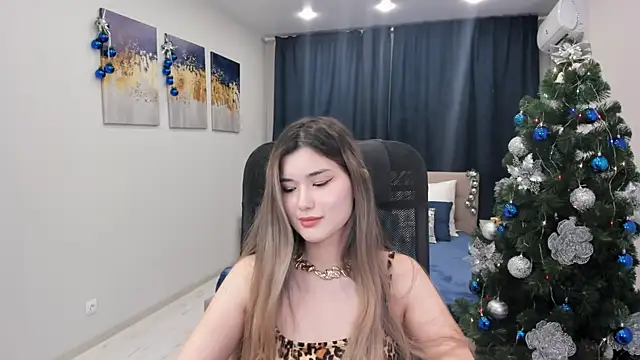 Snapshot of AnneTLi chatting on 17, 12, 2024 AnneTLi online show from 17, 12, 2024