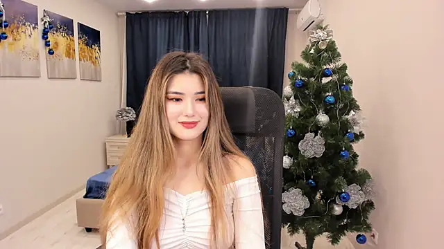 Snapshot of AnneTLi chatting on 30, 12, 2024 AnneTLi online show from 30, 12, 2024