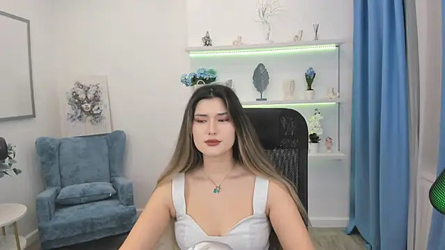 Snapshot of AnneTLi chatting on 19, 9, 2025 AnneTLi online show from 19, 9, 2025