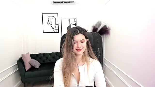 Snapshot of AnneTLi chatting on 29, 9, 2025 AnneTLi online show from 29, 9, 2025