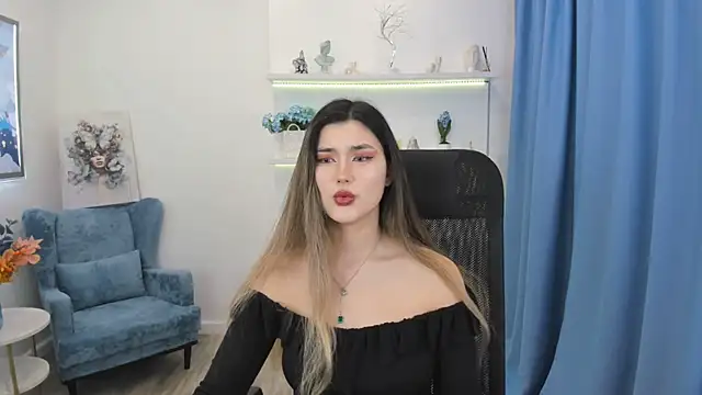 Snapshot of AnneTLi chatting on 30, 11, 2025 AnneTLi online show from 30, 11, 2025