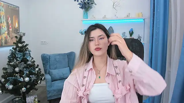 Snapshot of AnneTLi chatting on 5, 12, 2025 AnneTLi online show from 5, 12, 2025