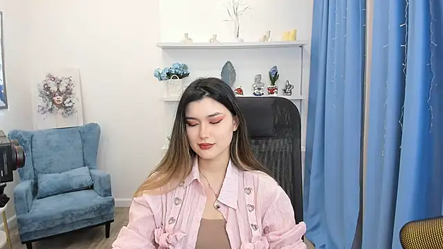 Snapshot of AnneTLi chatting on 8, 1, 2026 AnneTLi online show from 8, 1, 2026