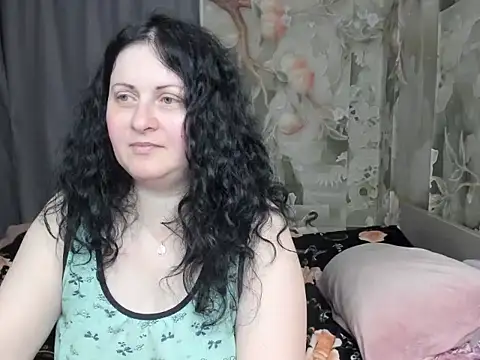 Snapshot of Lillian2 chatting on 15, 3, 2026 Lillian2 online show from 15, 3, 2026