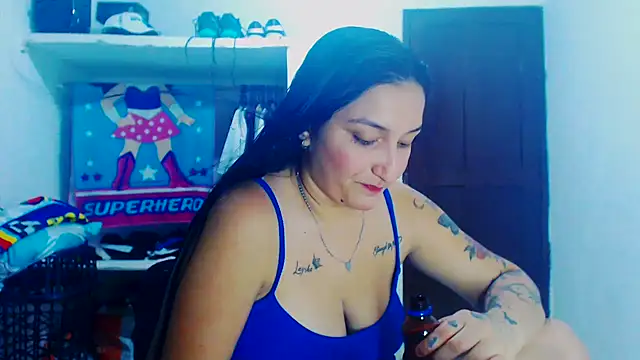 Snapshot of liz_dirty chatting on 19, 3, 2025 liz dirty online show from 19, 3, 2025