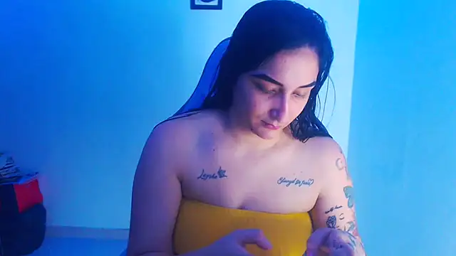 Snapshot of liz_dirty chatting on 29, 10, 2025 liz dirty online show from 29, 10, 2025