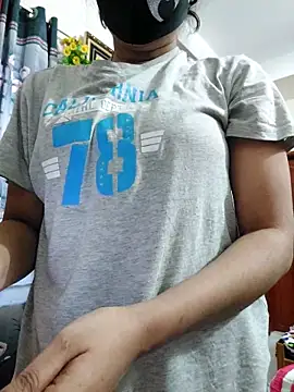 Snapshot of Suvosri chatting on 18, 2, 2025 Suvosri online show from 18, 2, 2025