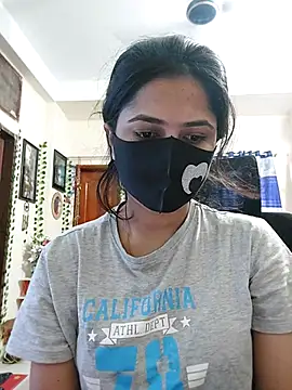 Snapshot of Suvosri chatting on 3, 3, 2025 Suvosri online show from 3, 3, 2025
