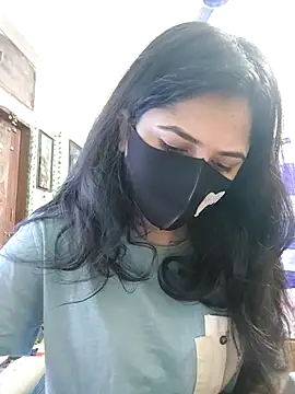 Snapshot of Suvosri chatting on 4, 3, 2025 Suvosri online show from 4, 3, 2025
