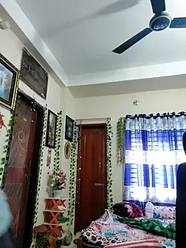 Snapshot of Suvosri chatting on 4, 3, 2025 Suvosri online show from 4, 3, 2025