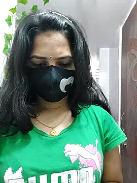 Snapshot of Suvosri chatting on 8, 3, 2025 Suvosri online show from 8, 3, 2025