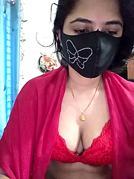 Snapshot of Suvosri chatting on 3, 10, 2025 Suvosri online show from 3, 10, 2025
