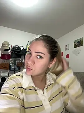 Snapshot of Celestedubois chatting on 3, 7, 2026 Celestedubois online show from 3, 7, 2026