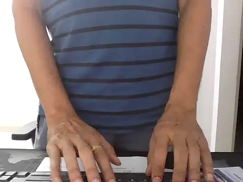 mrose8080 online show from 24, 4, 2026