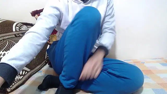 Snapshot of Alexdelarge323 chatting on 7, 3, 2026 Alexdelarge323 online show from 7, 3, 2026