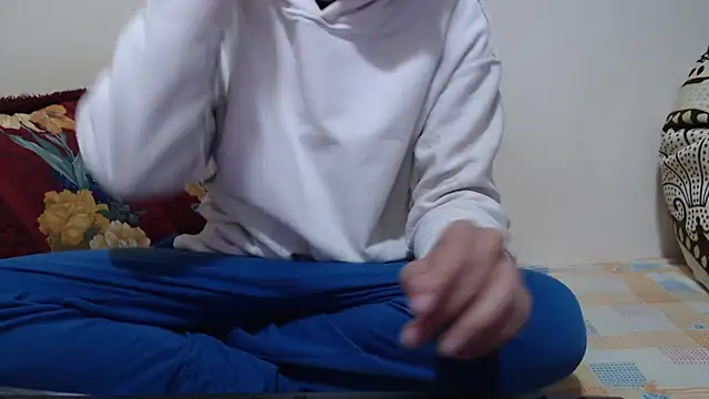 Snapshot of Alexdelarge323 chatting on 14, 4, 2026 Alexdelarge323 online show from 14, 4, 2026