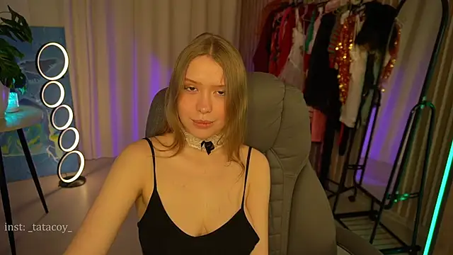 Snapshot of TataCoy chatting on 6, 3, 2025 TataCoy online show from 6, 3, 2025