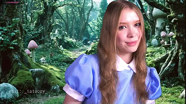 Snapshot of TataCoy chatting on 23, 11, 2025 TataCoy online show from 23, 11, 2025