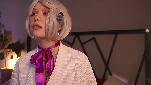 Snapshot of TataCoy chatting on 5, 12, 2025 TataCoy online show from 5, 12, 2025