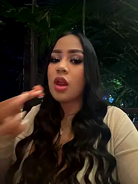 Snapshot of Luisa_Fernandaa chatting on 18, 10, 2025 Luisa Fernandaa online show from 18, 10, 2025