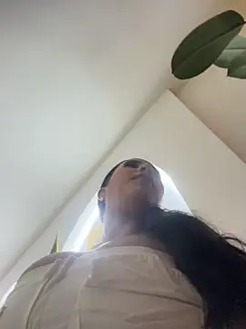 Luisa Fernandaa online show from 18, 6, 2026