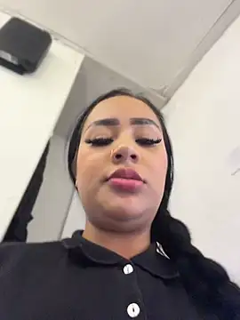 Luisa Fernandaa online show from 22, 7, 2026
