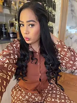 Luisa Fernandaa online show from 23, 7, 2026