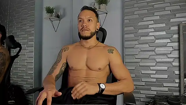 Snapshot of ARON_TAYLER01 chatting on 15, 1, 2026 ARON TAYLER01 online show from 15, 1, 2026