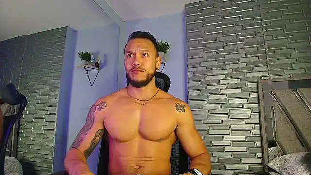 Snapshot of ARON_TAYLER01 chatting on 18, 2, 2026 ARON TAYLER01 online show from 18, 2, 2026