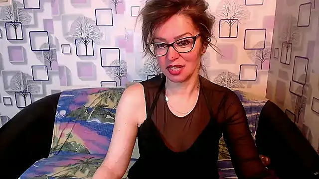 milfsexy online show from 2, 3, 2025