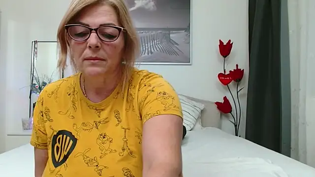 Snapshot of YulliaMilf chatting on 10, 1, 2026 YulliaMilf online show from 10, 1, 2026